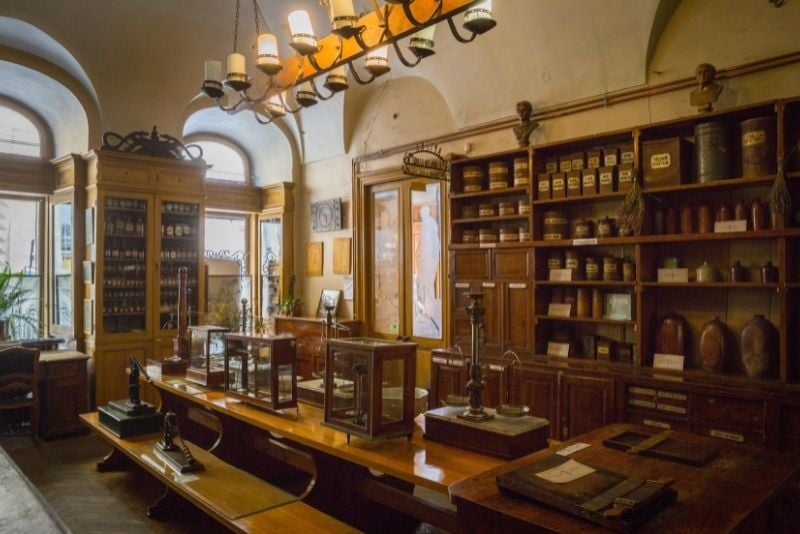 Zweiter Weltkrieg im Eagle Pharmacy Museum, Krakau