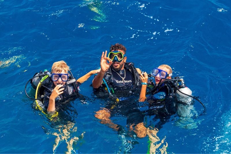 scuba diving in Riviera Maya