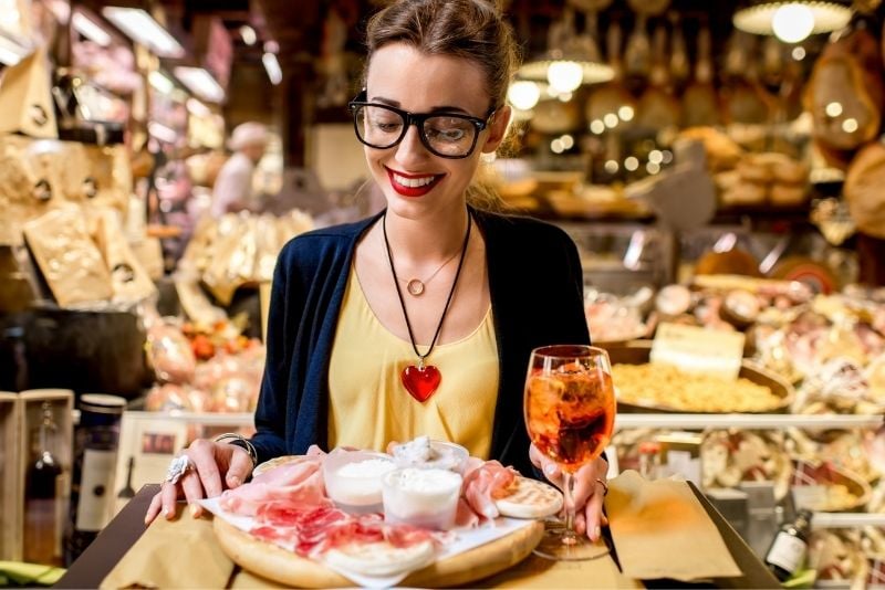 Aperitivo, Bologna