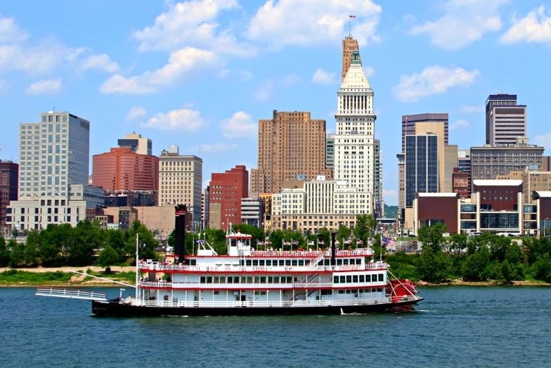 boat tours in Cincinnati