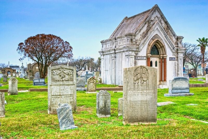 ghost tours in Galveston