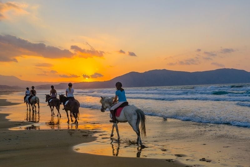 montar a caballo en Creta