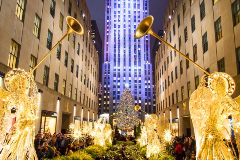 Christmas lights tour in New York City
