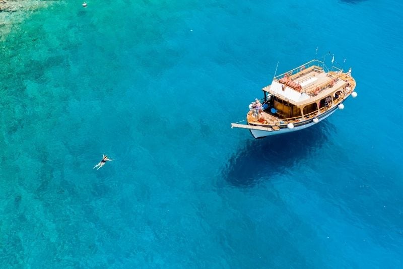 Ayios Yeoryios Island boat tour