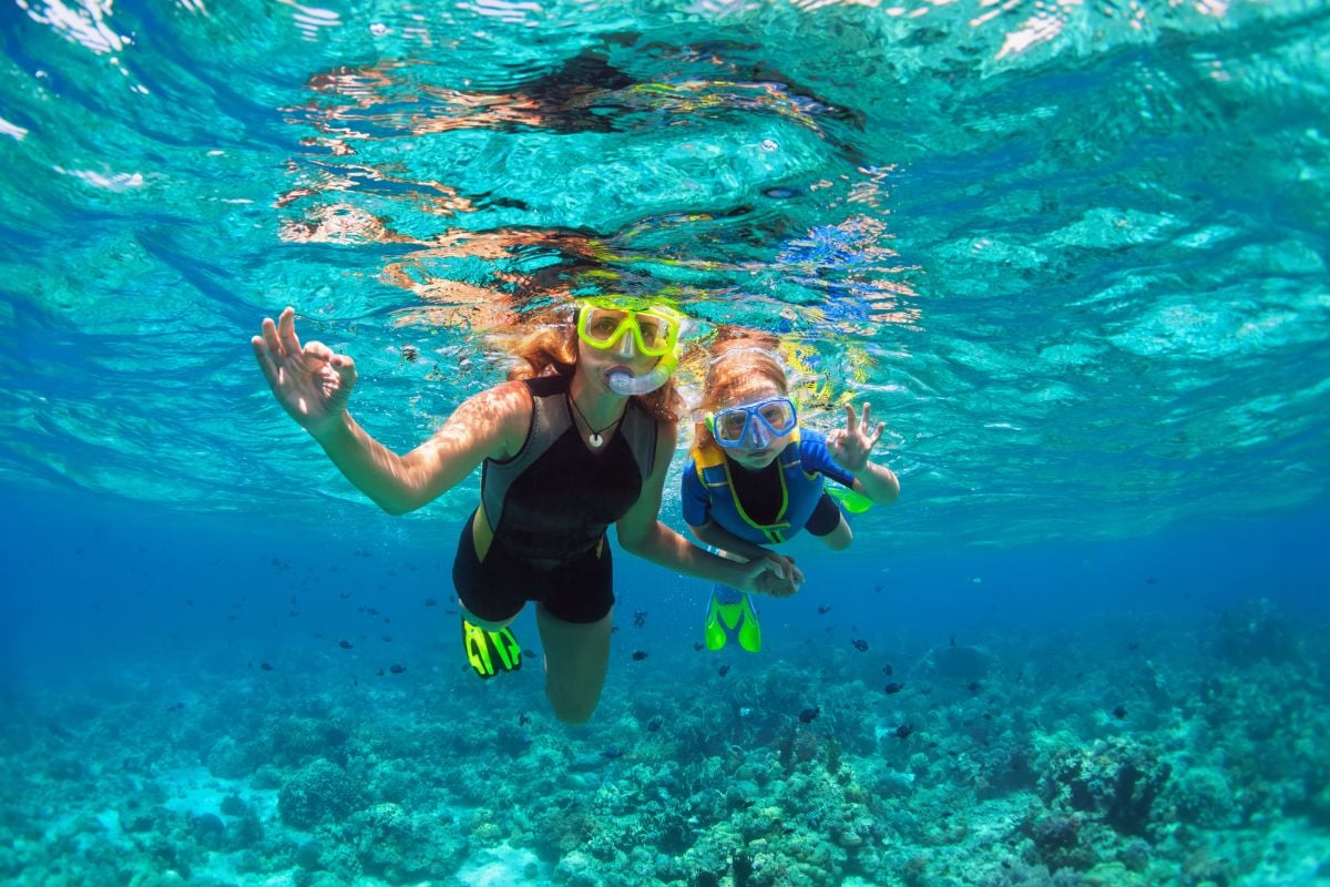 Plage de Portigliolo snorkeling boat trips