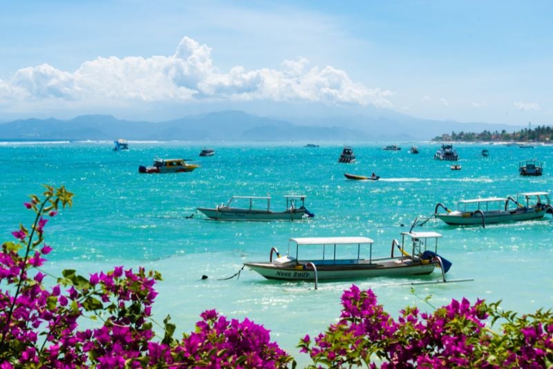 boat tours in Lembongan Island