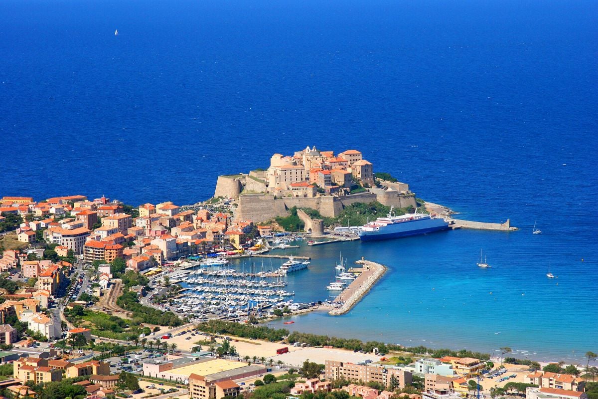 boat trips in North Corsica