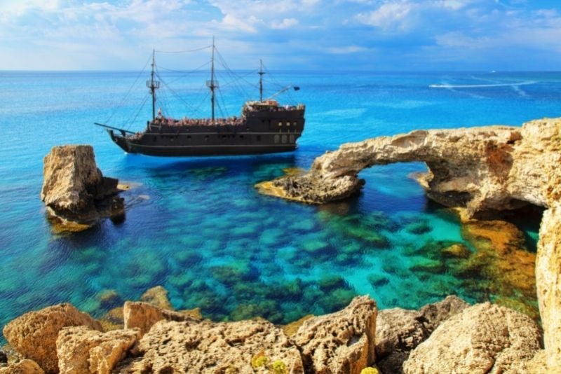 pirate galleon tour in Konnos Bay
