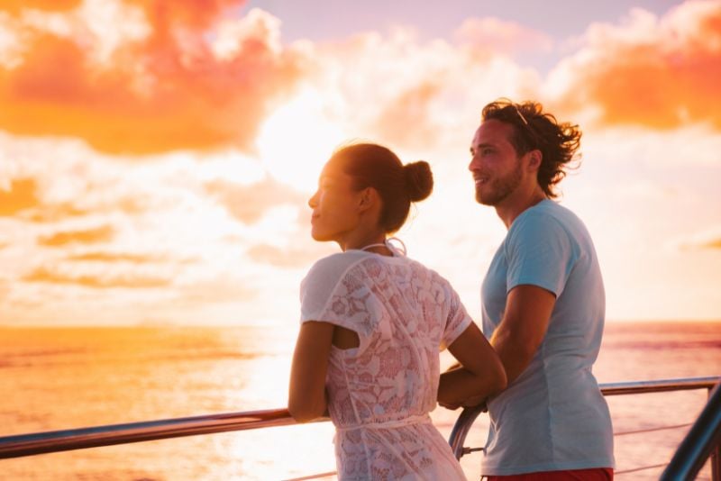 romantic dinner cruise in Bali