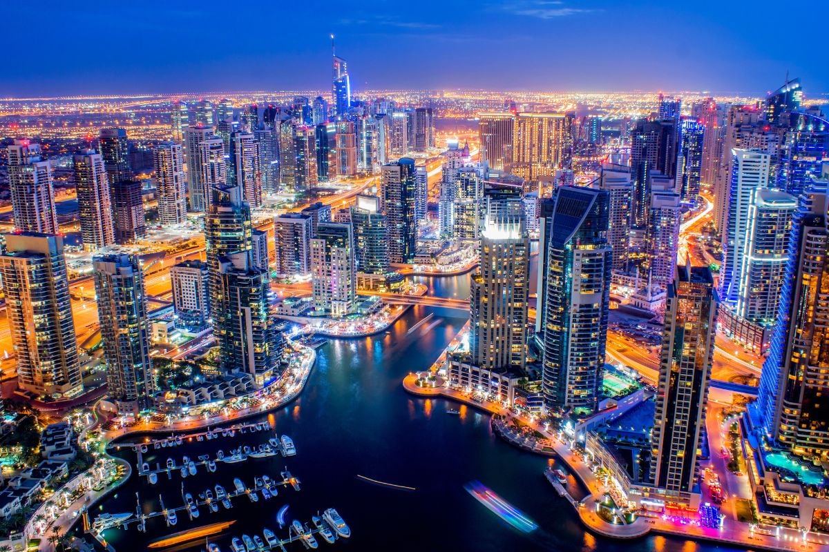 54 Fun Things to Do in Dubai at Night TourScanner