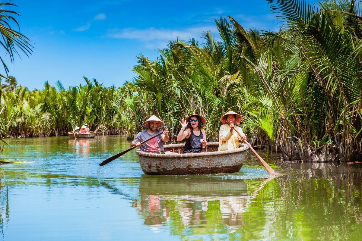 basket boat ride in Hoi An