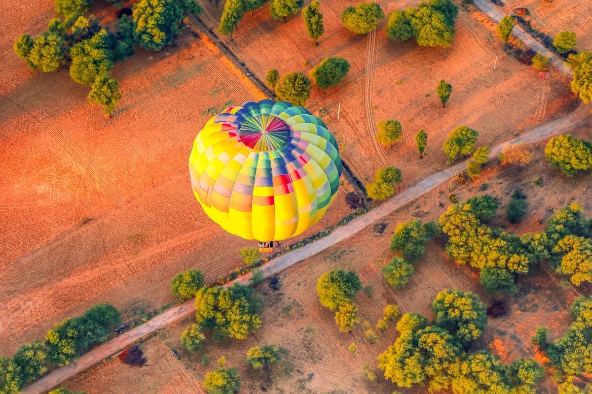 hot air balloon ride in Jaipur