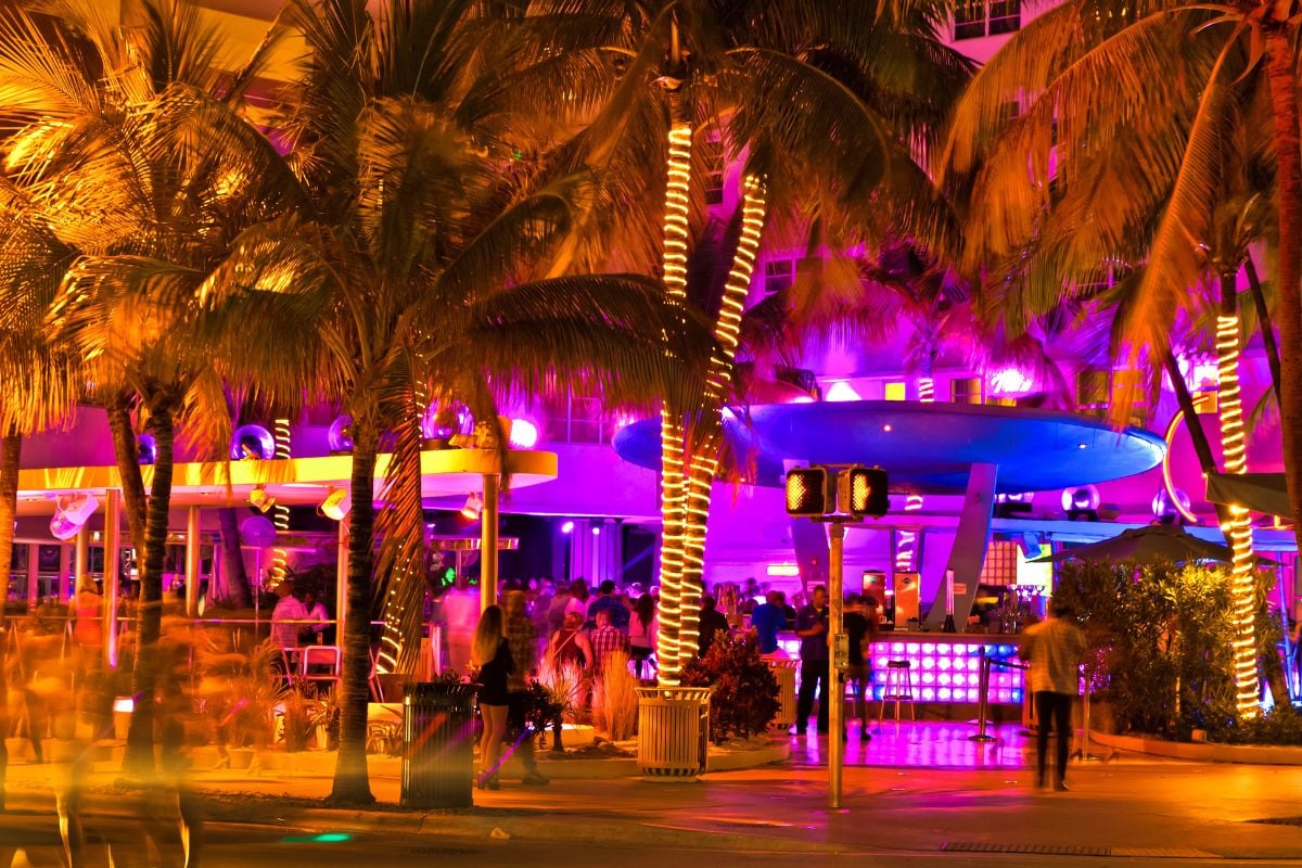 nightlife in South Beach, Miami