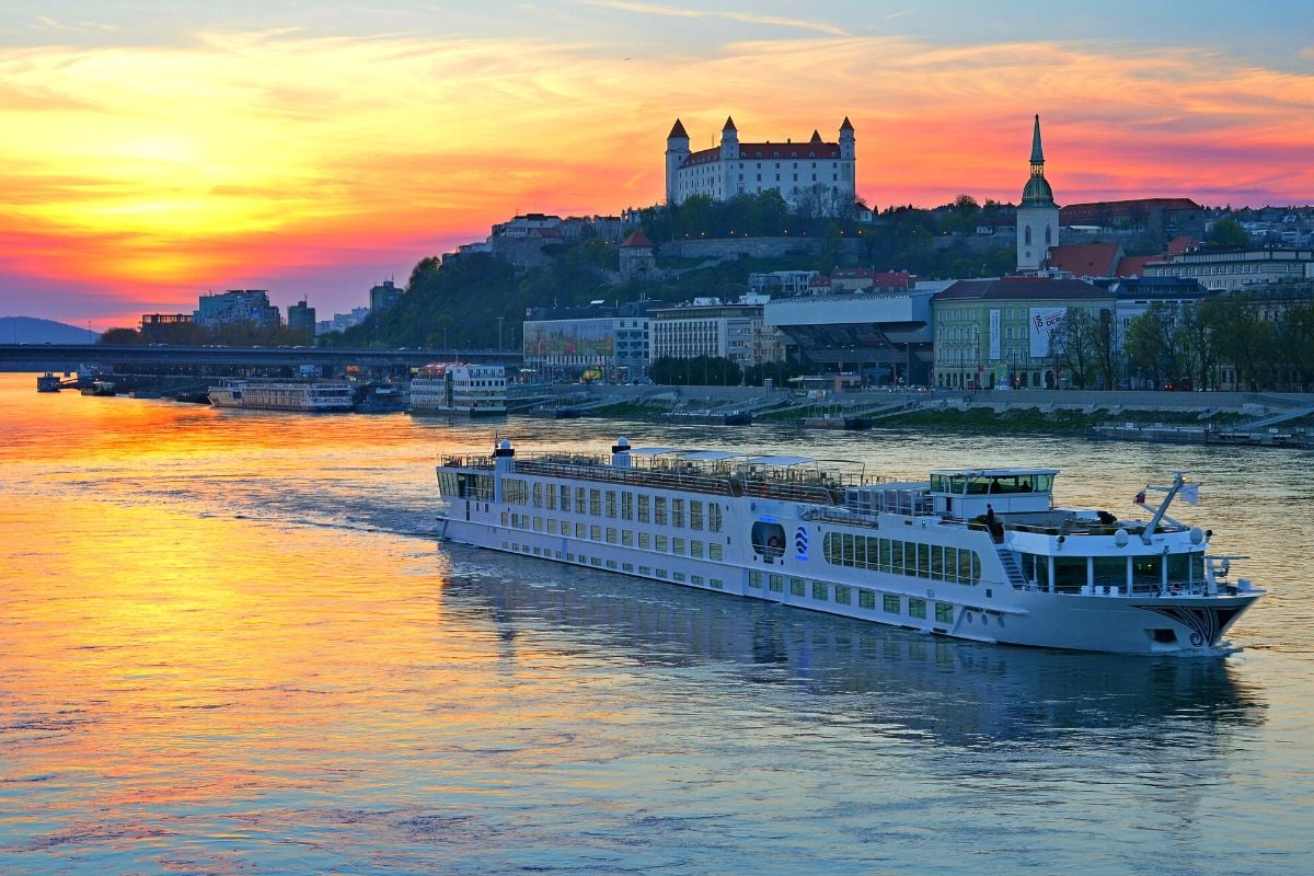boat tours in Bratislava
