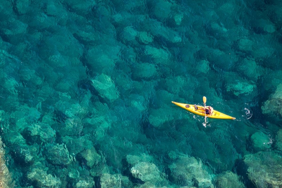 kayaking in Cinque Terre