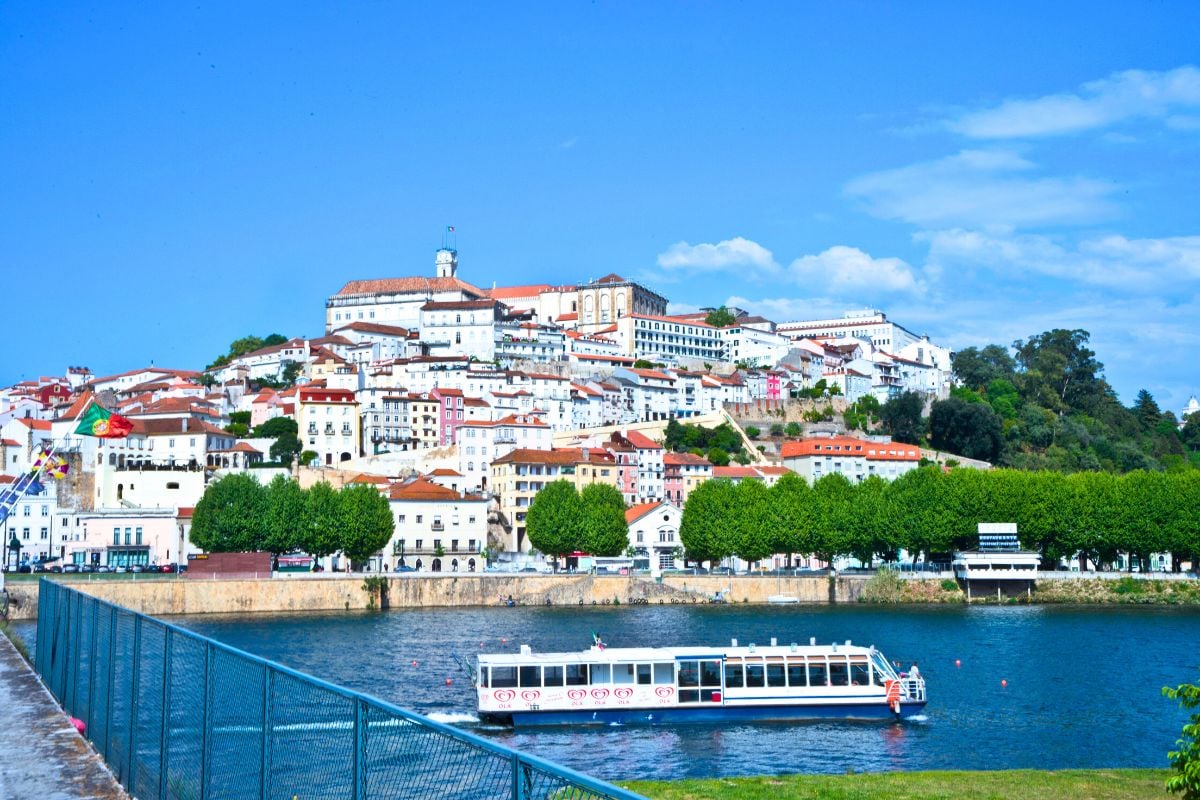 boat tour in Coimbra