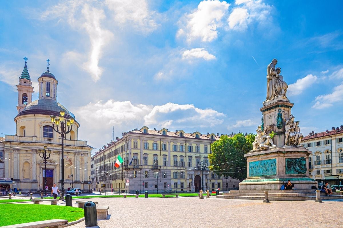 Piazza Carlo Emanuele II, Turin