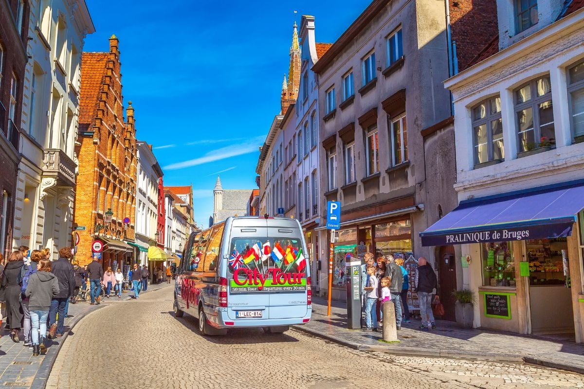 bus tours in Bruges