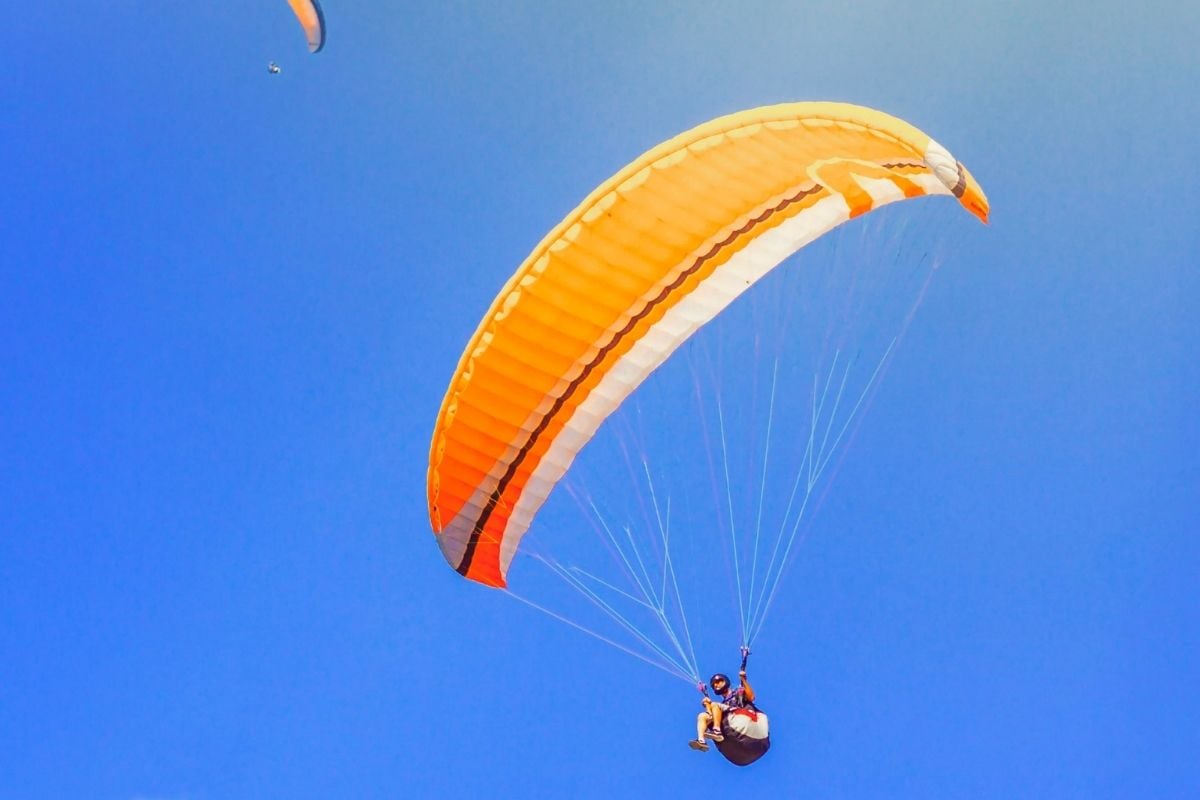 paragliding in Marbella