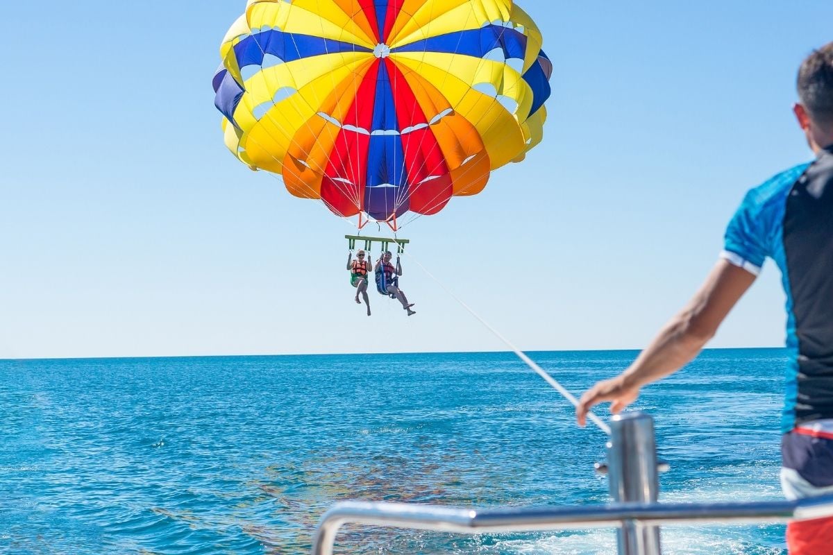 parasailing in Marbella