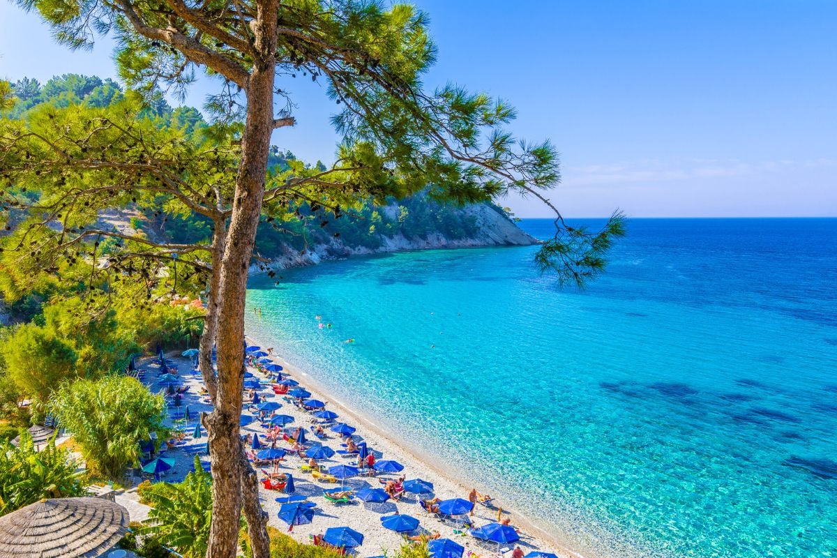 the amazing beaches in Samos