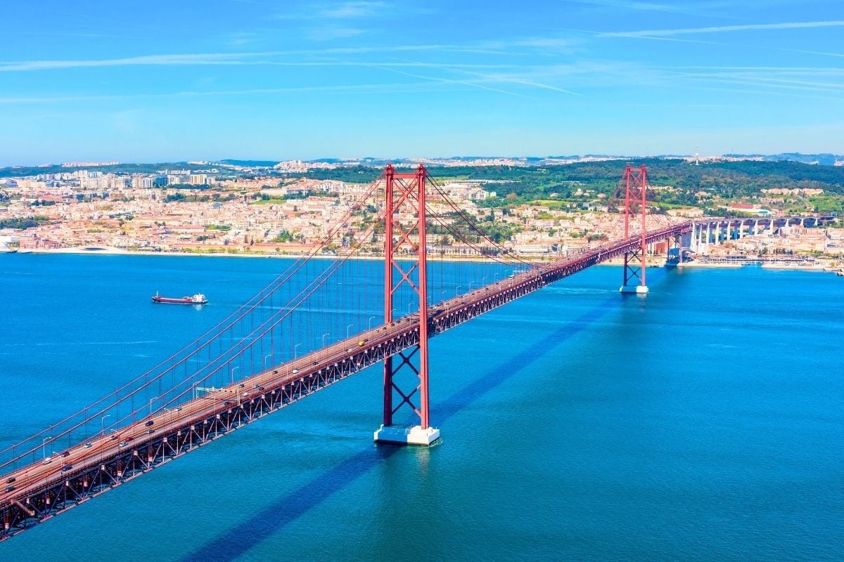 25 de Abril Bridge, Lisbon