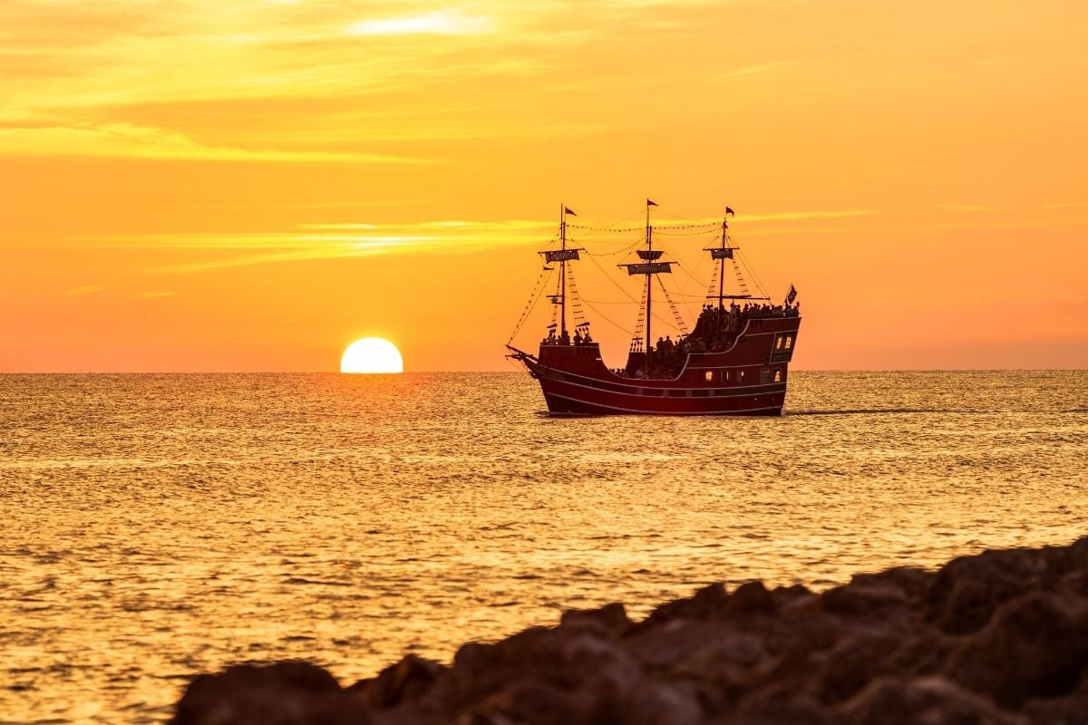 pirate sailing tours in Fuerteventura