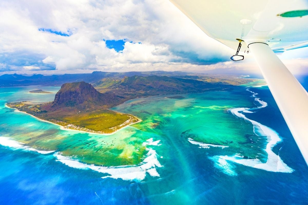 seaplane tour in Mauritius