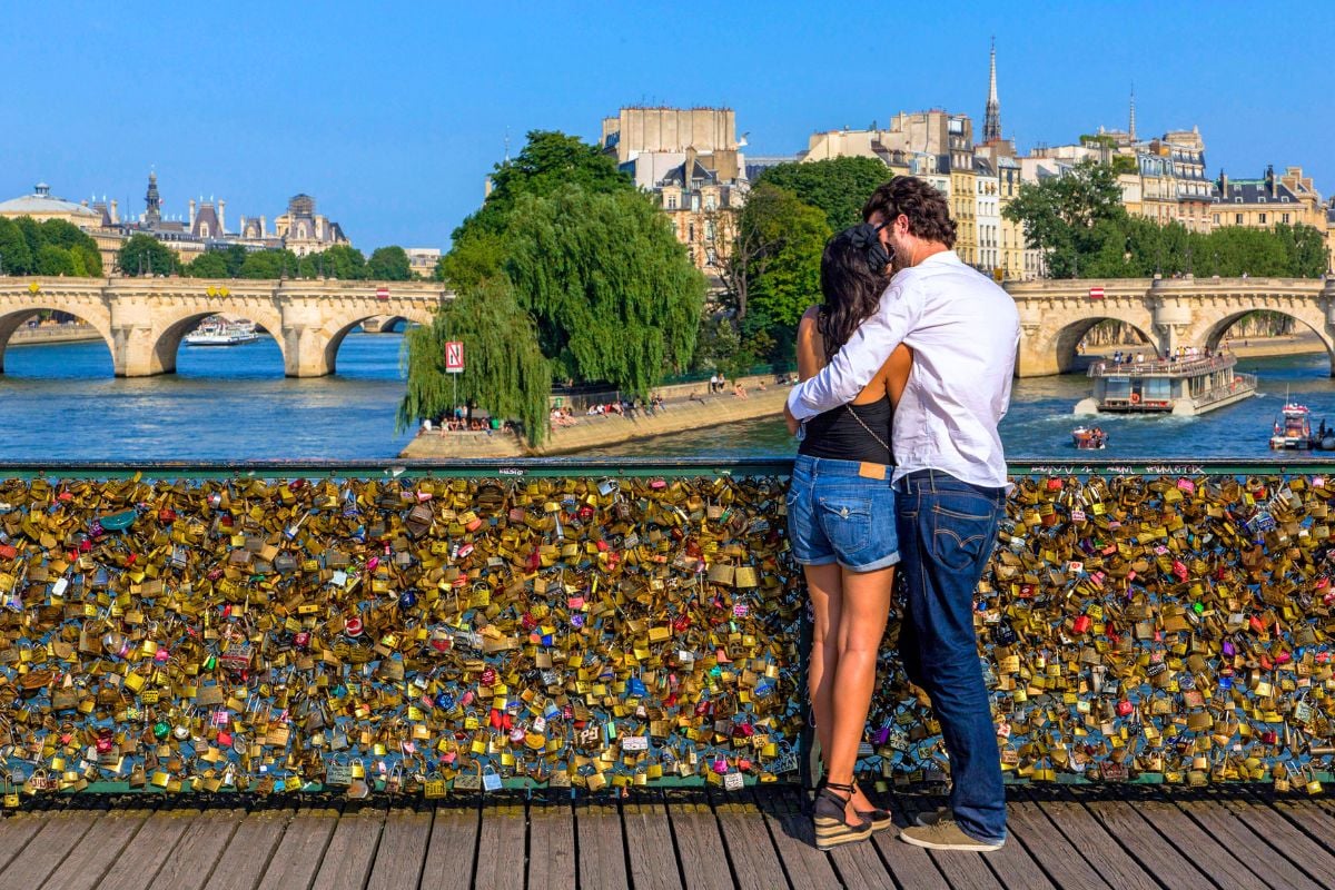 Paris for Couples - Pont des Arts, Paris