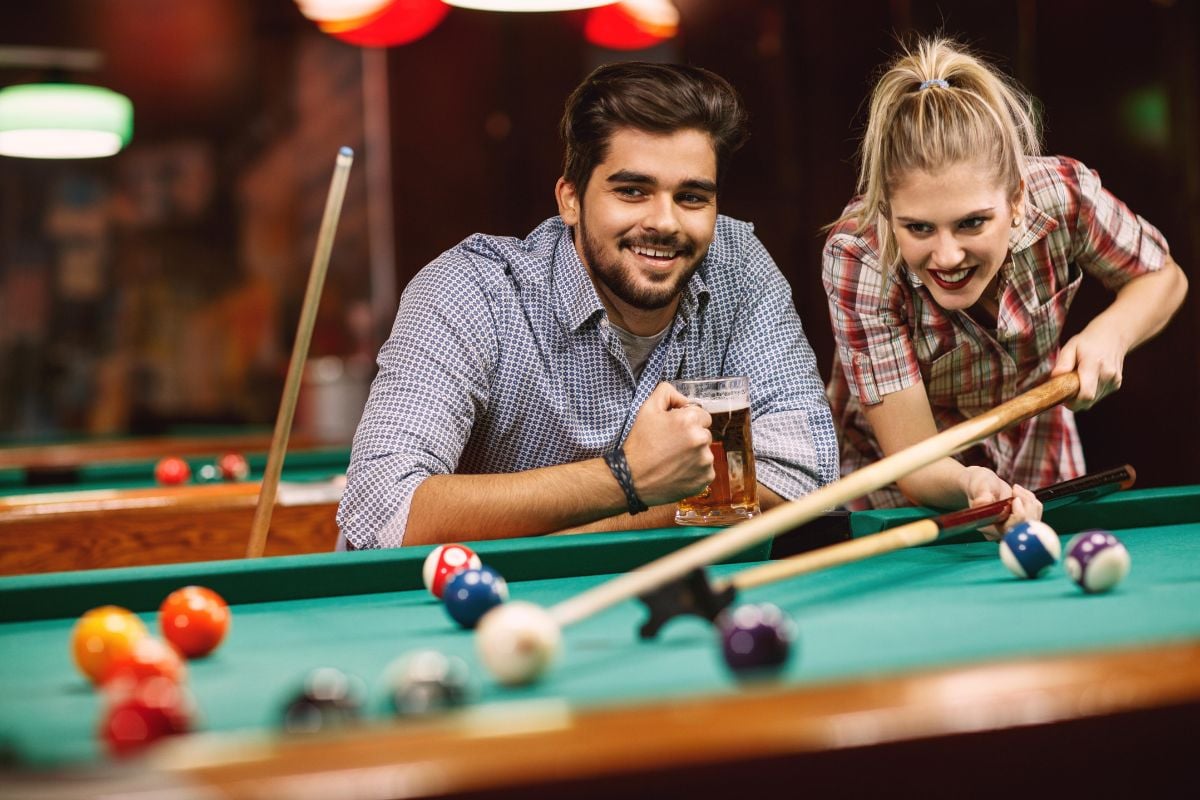 best places to play pool in Paris
