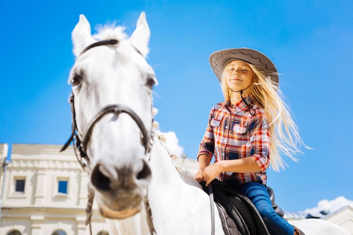 horse riding tour in London