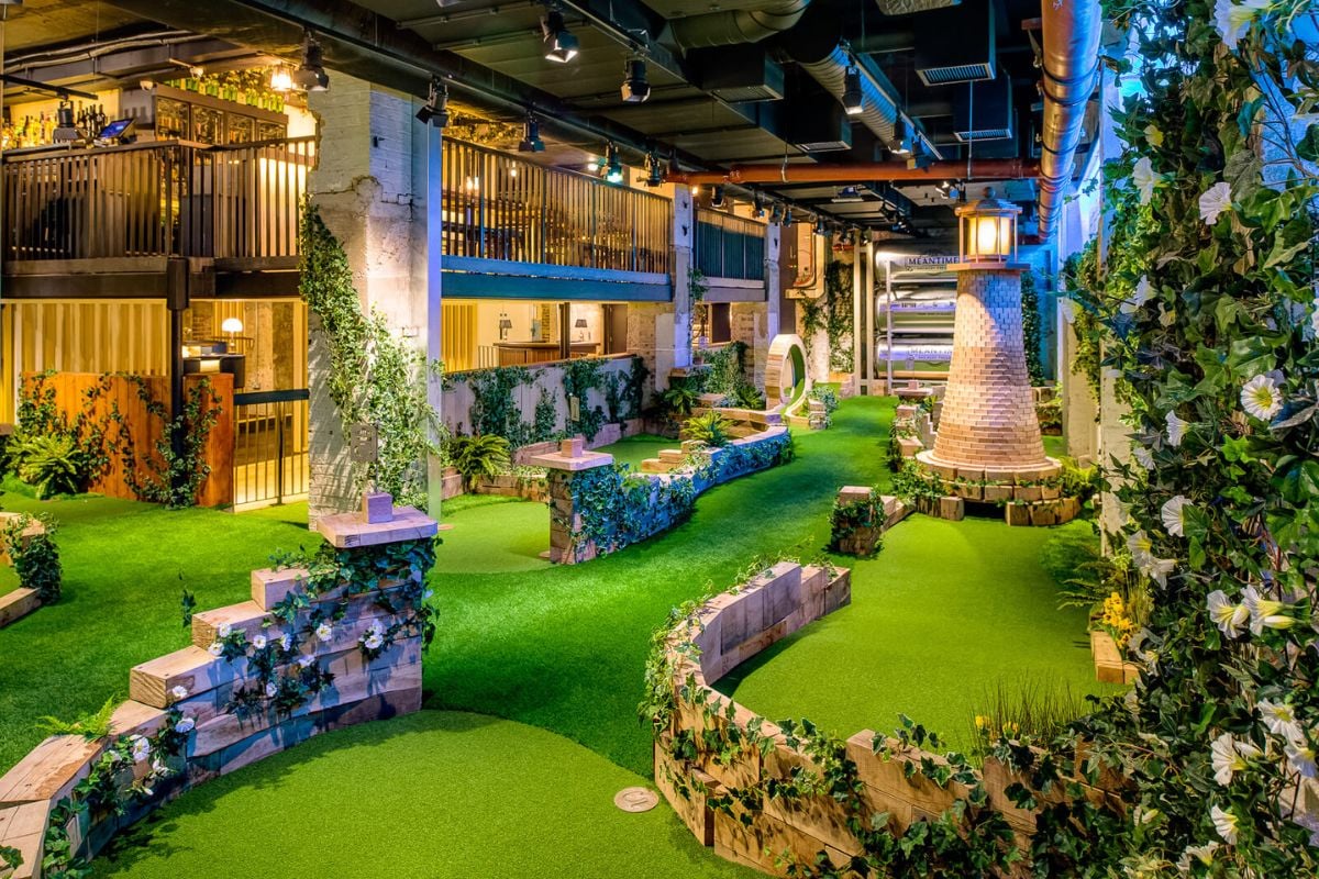 indoor golf in London