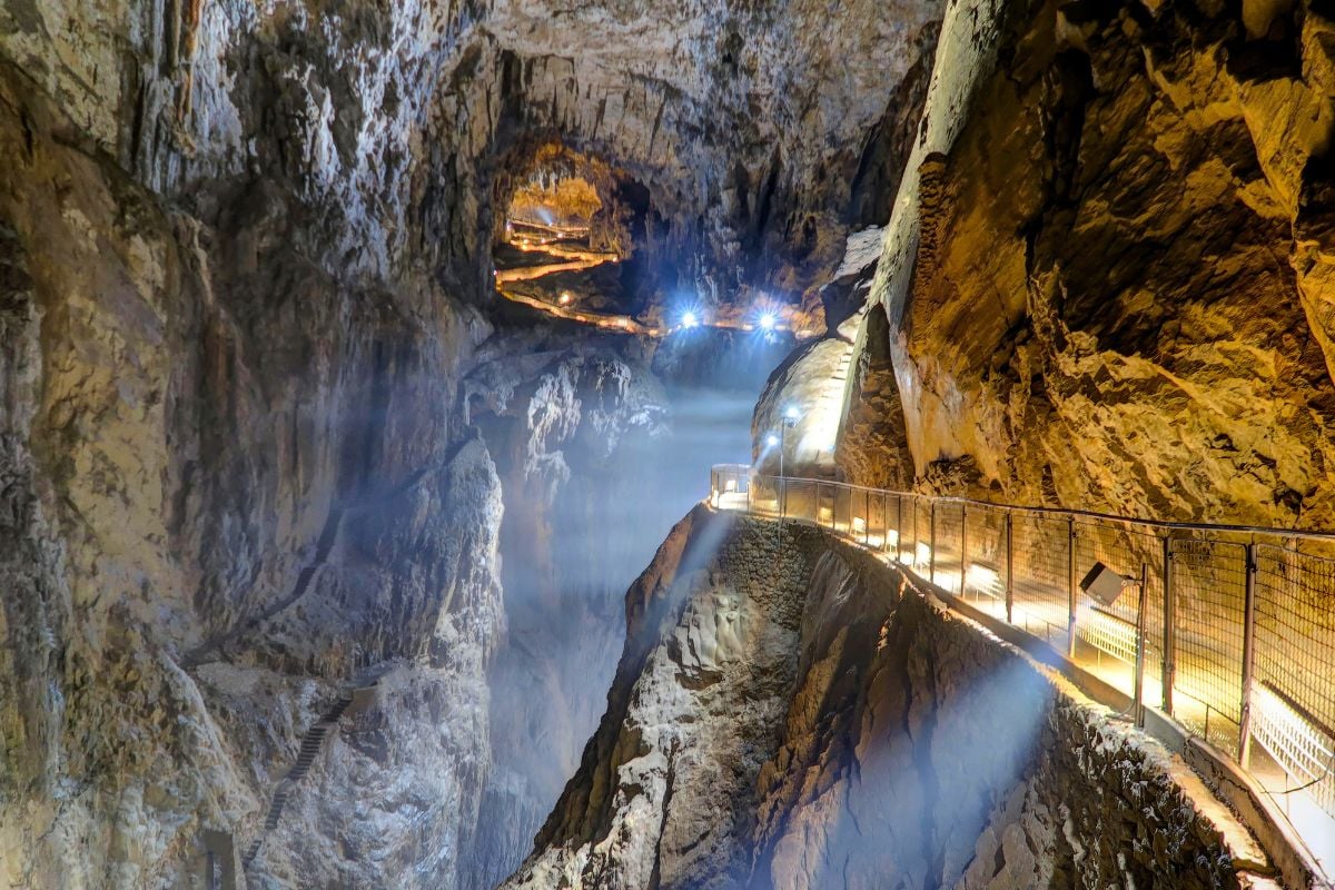 Skocjan Caves tours from Trieste