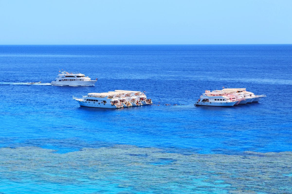 boat tours in Sharm El Sheikh