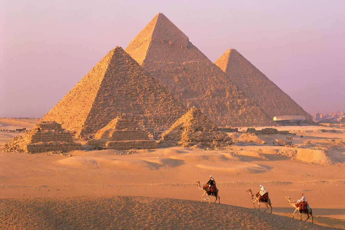 Giza Pyramids tours with camel riding