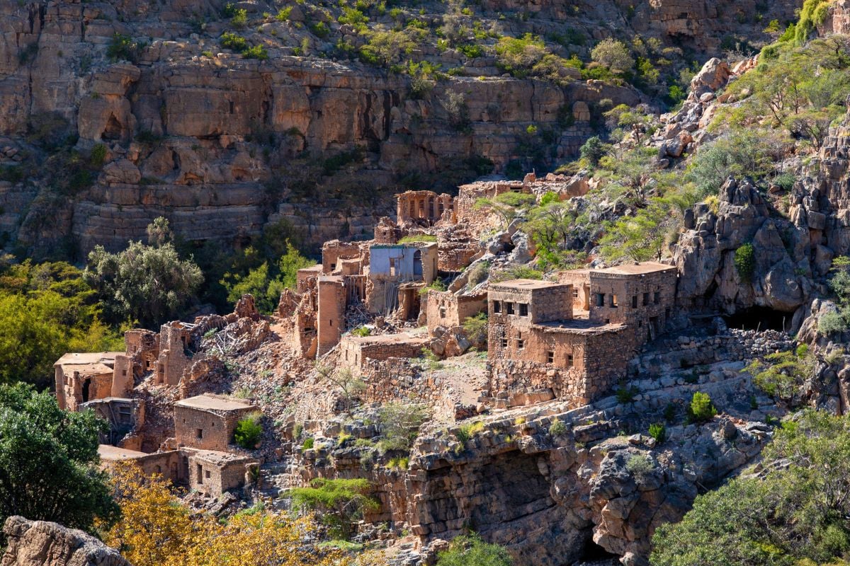 Jebel Akhdar tours from Muscat