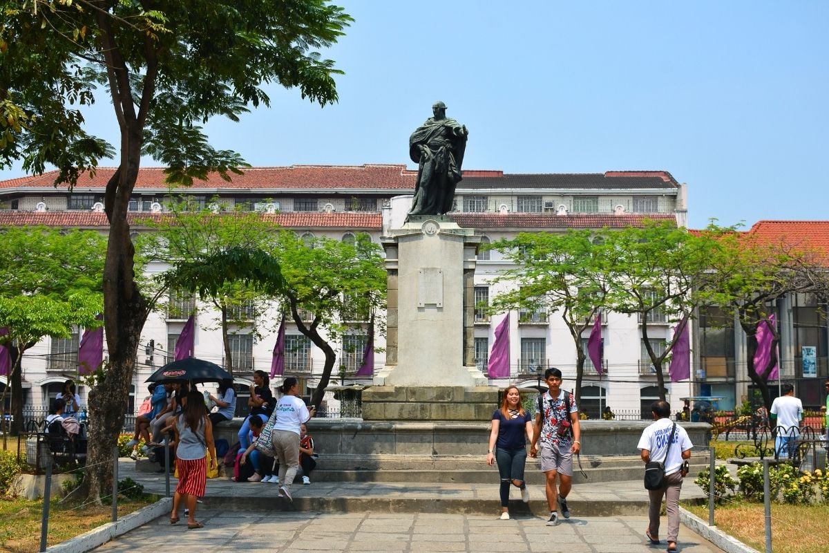 Plaza Roma, Manila