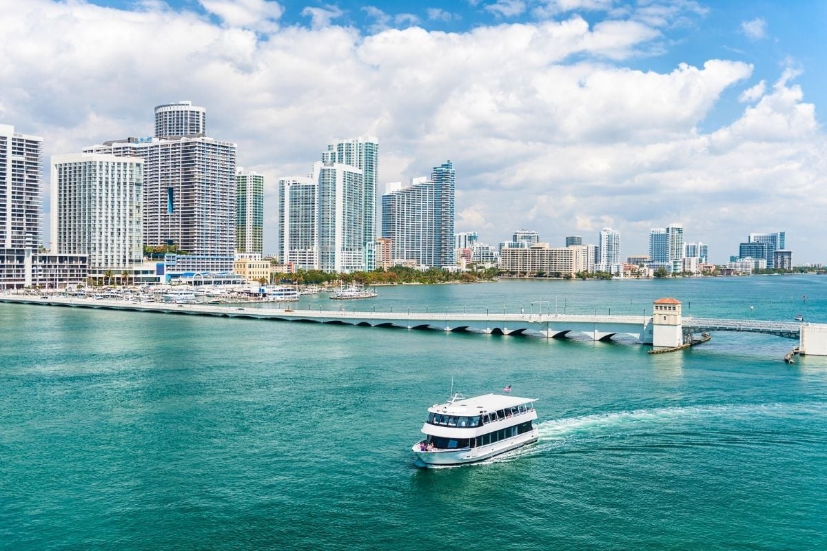 boat tours in Miami