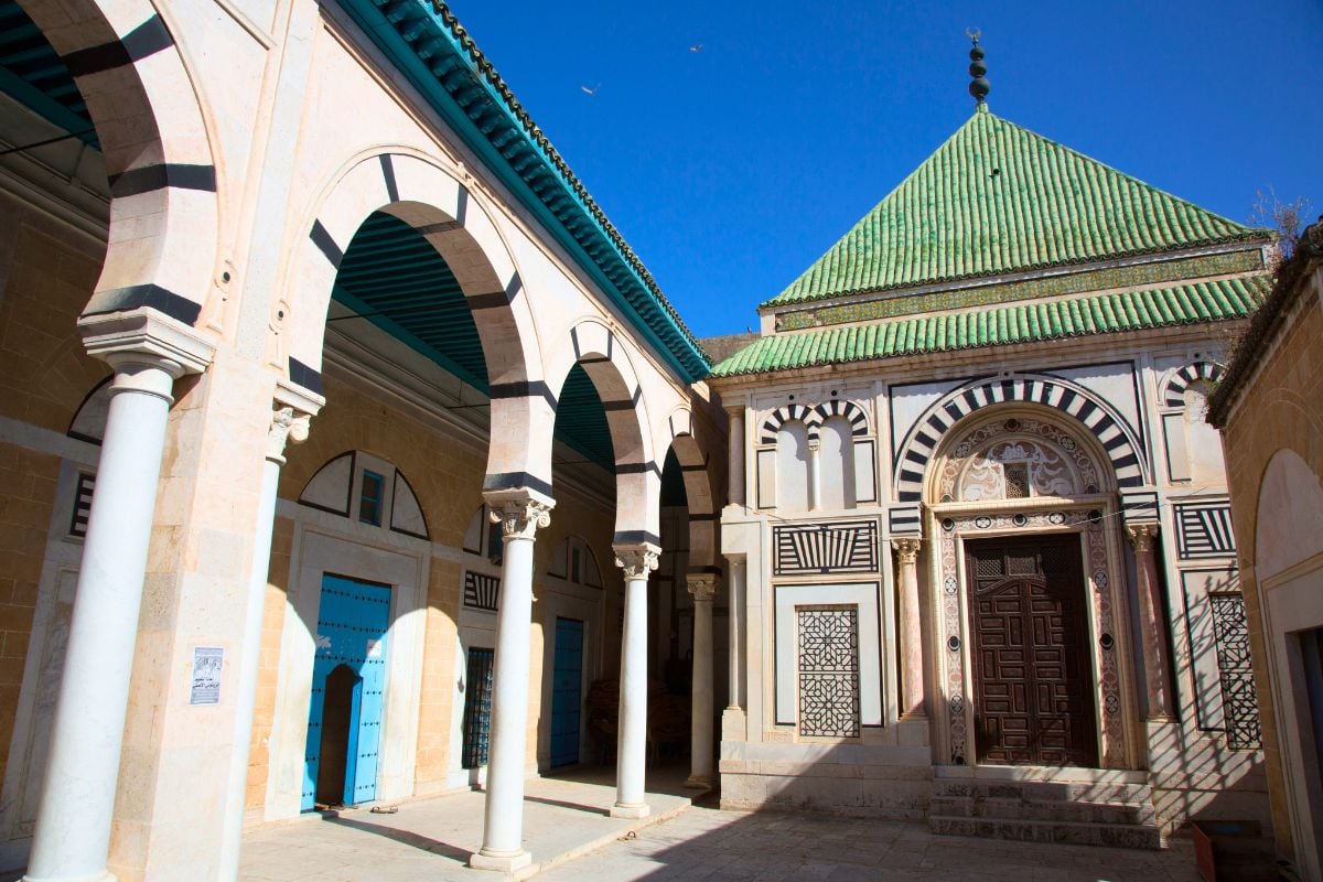 mosques in Tunis