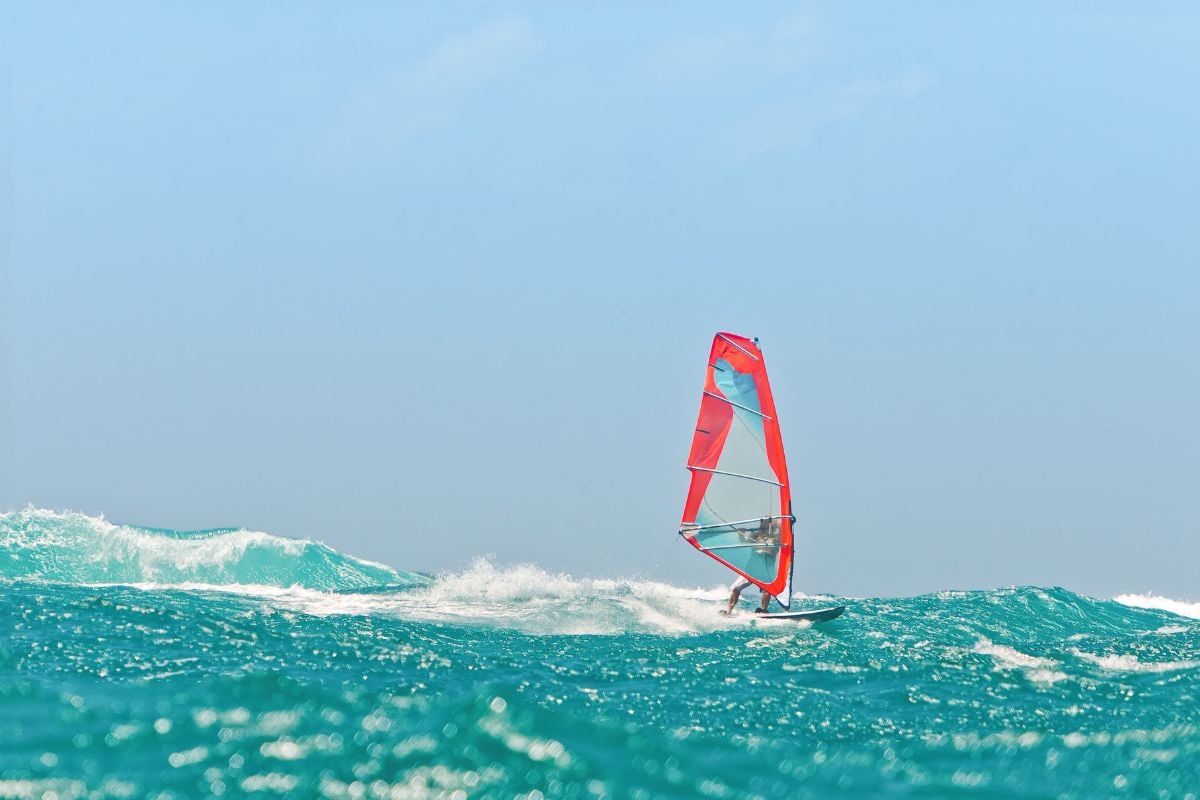 windsurfing in La Rochelle