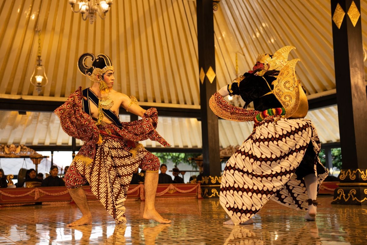 traditional dance at Yogyakarta Palace