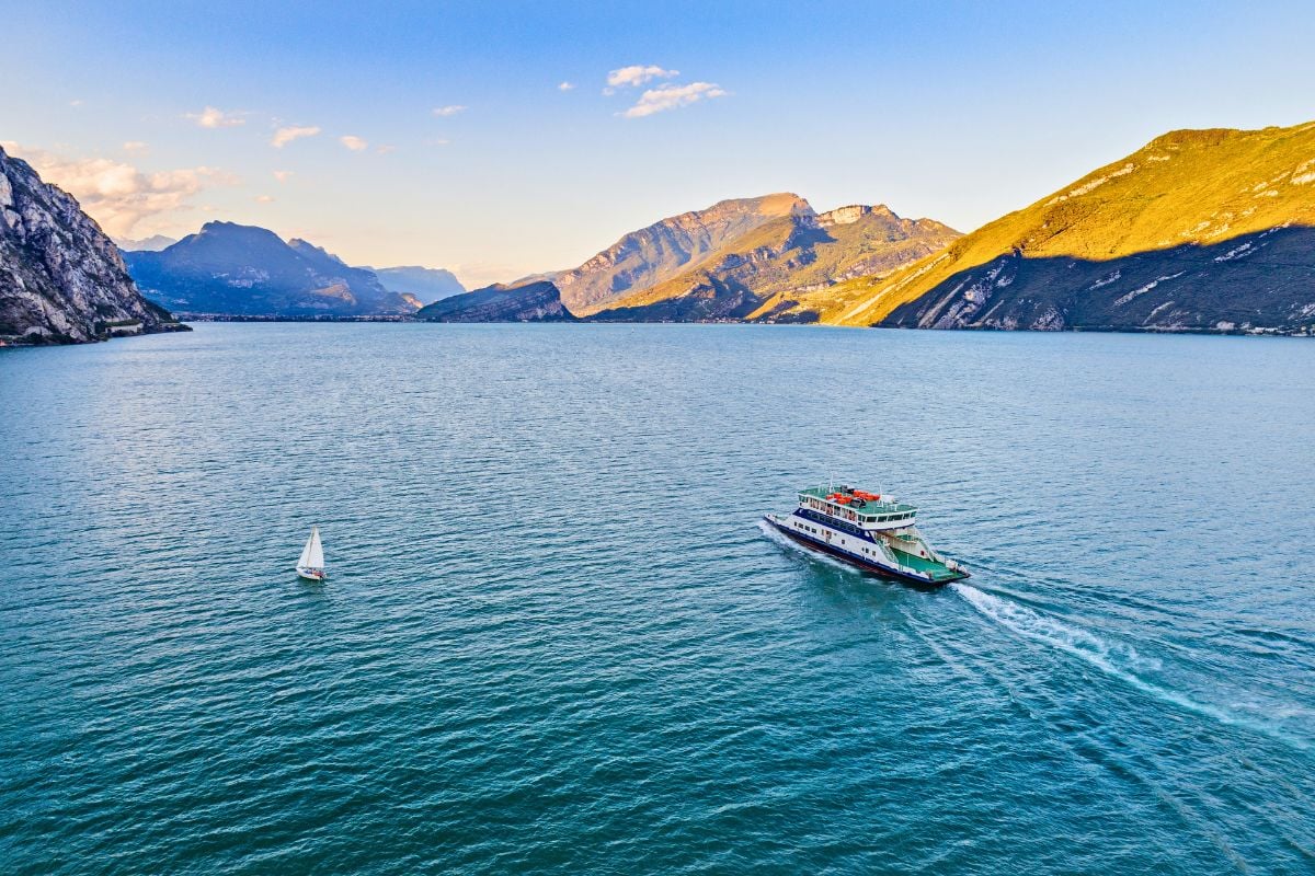 Tour in barca, Lago di Garda