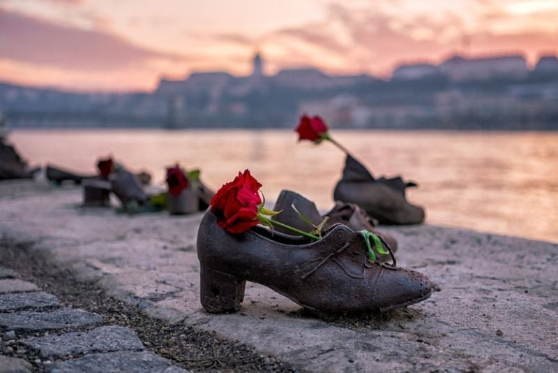 Schoenen op de Donaukade Boedapest