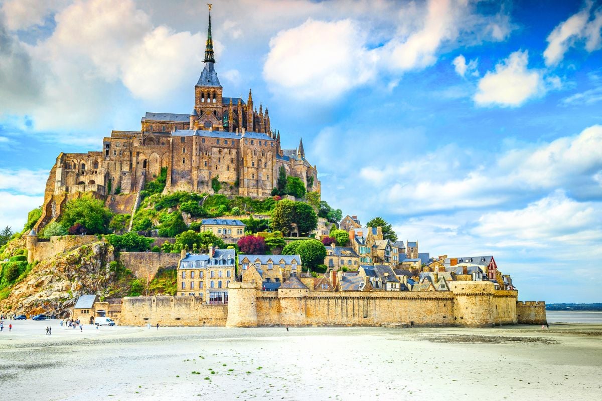 the best time to visit Mont Saint Michel