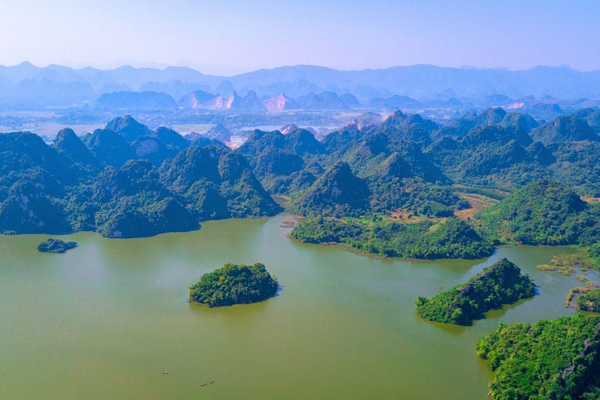 Quan Son Lake, Vietnam