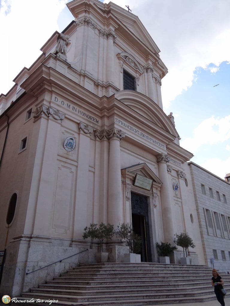 Catedral Civitavecchia