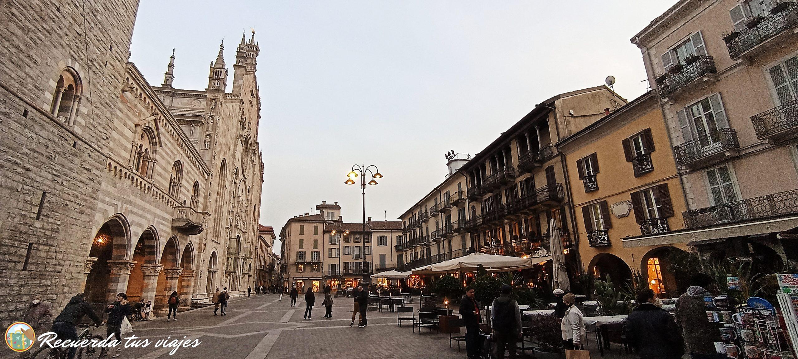 Ruta de 1 día por el Lago di Como en coche - Plaza del Duomo de Como