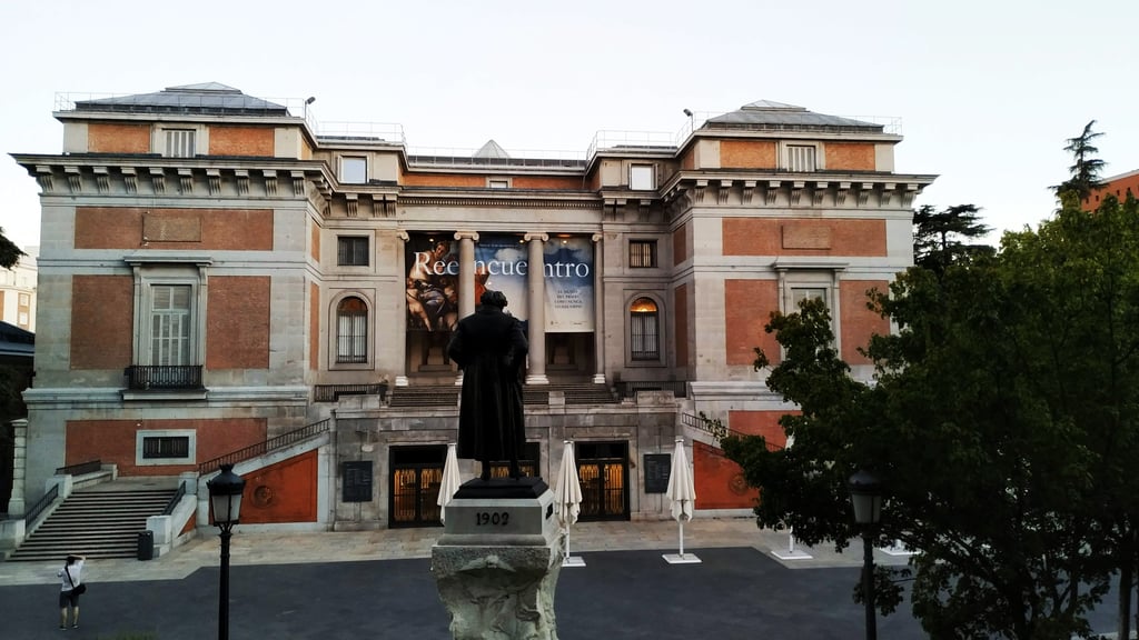 Museo del Prado - Ver el Parque del Retiro de Madrid en medio día