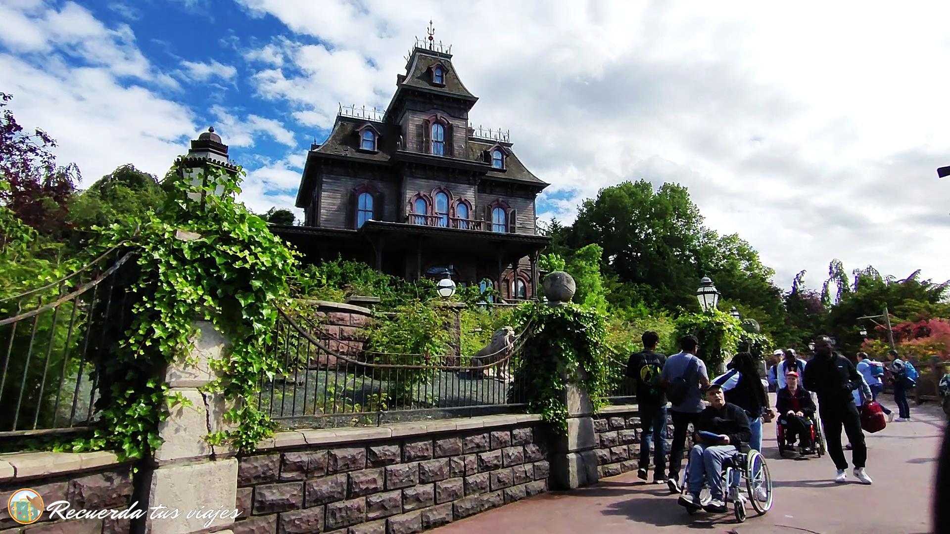 Casa Phanton Manor - Historia de Frontierland en Disneyland París