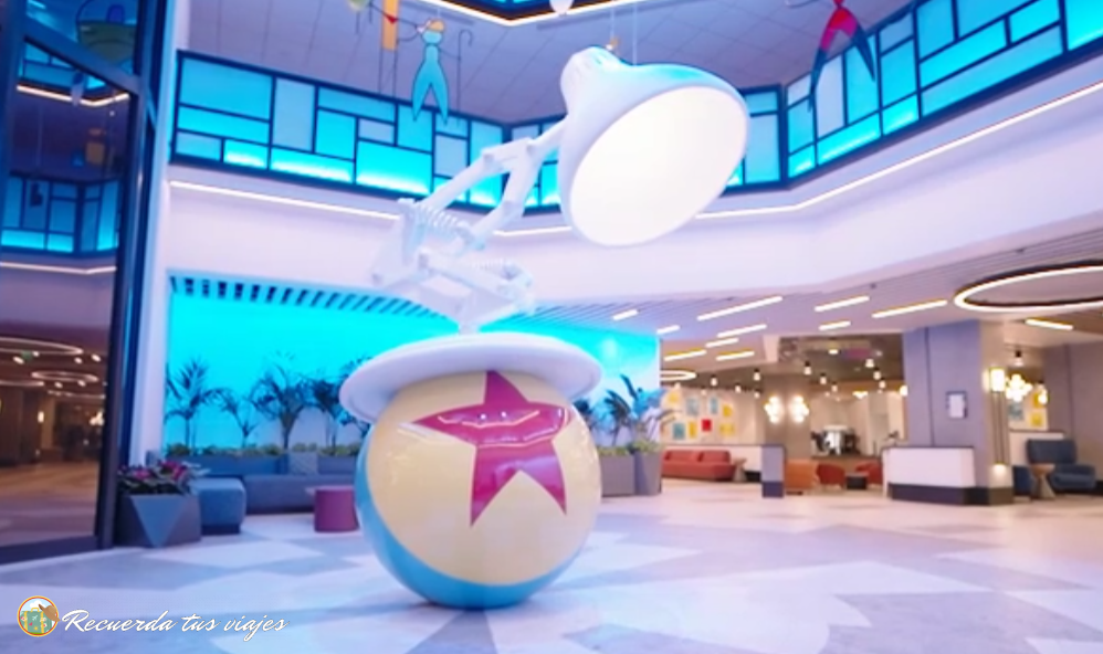 Pixar Pier Hotel - Disneyland Resort: Guía Completa del Lugar donde Nació la Magia